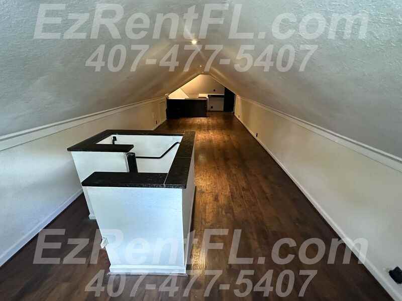 2326 Wellington Blvd - Photo 4 of 10