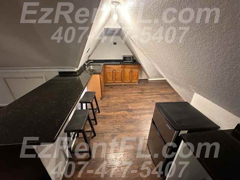 2326 Wellington Blvd - Photo 6 of 10