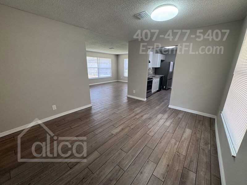 4746 Cepeda St - Photo 3 of 14