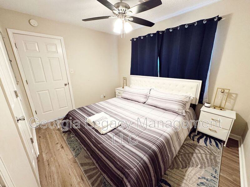 114 Creek Side Dr - Photo 3 of 26