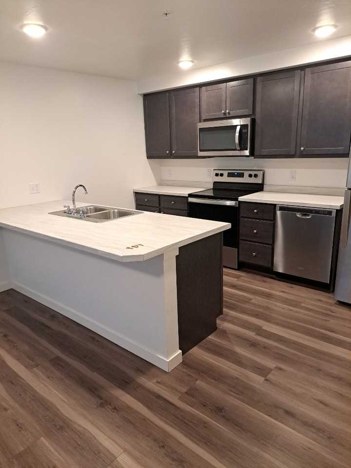 1315-1365 Rodgers St - Photo 3 of 7