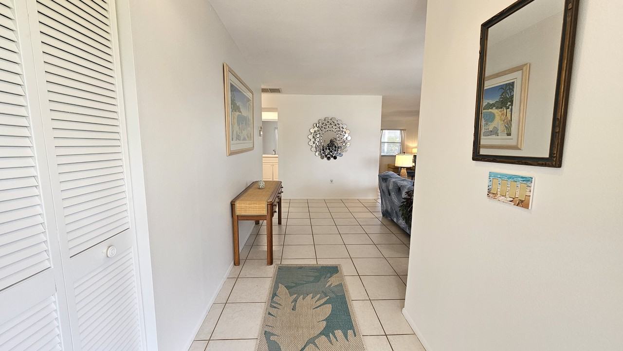 1023 Schooner Ln - Photo 4 of 32