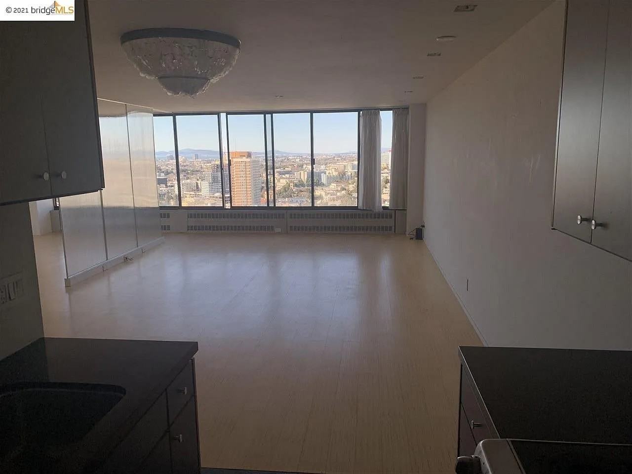 565 Bellevue Ave - Photo 2 of 28