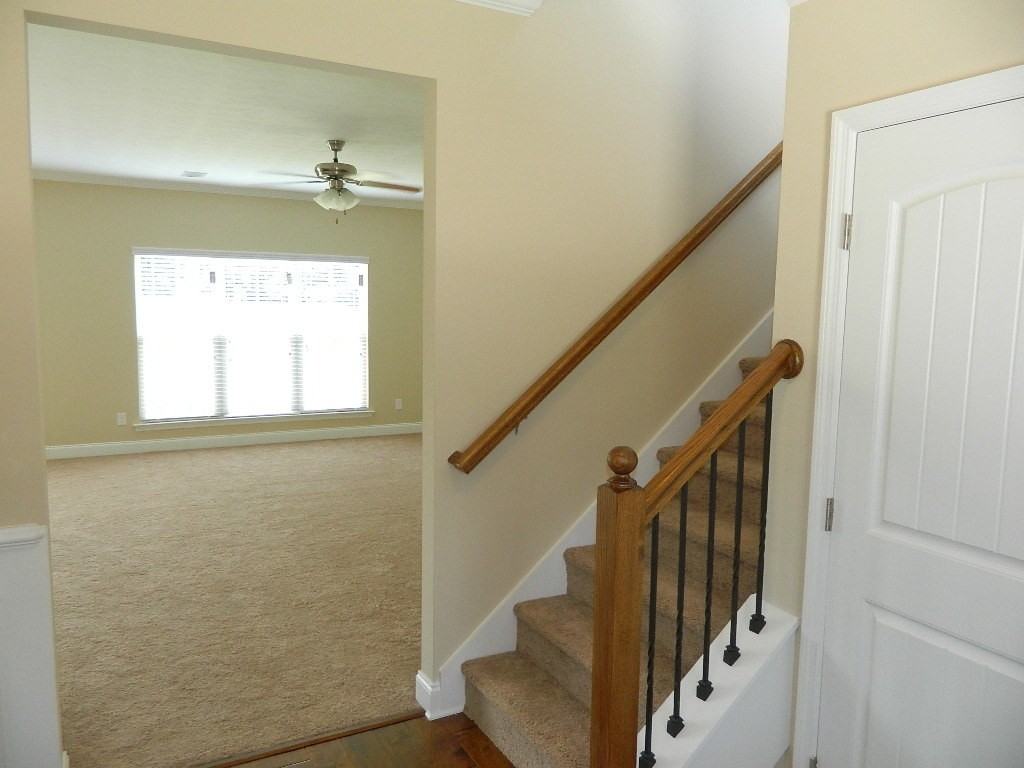 5574 Connor Dr - Photo 3 of 12