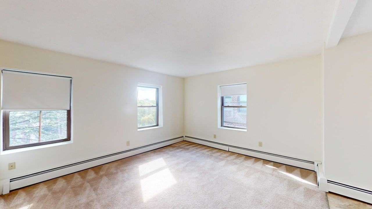 5 Royce Rd #54