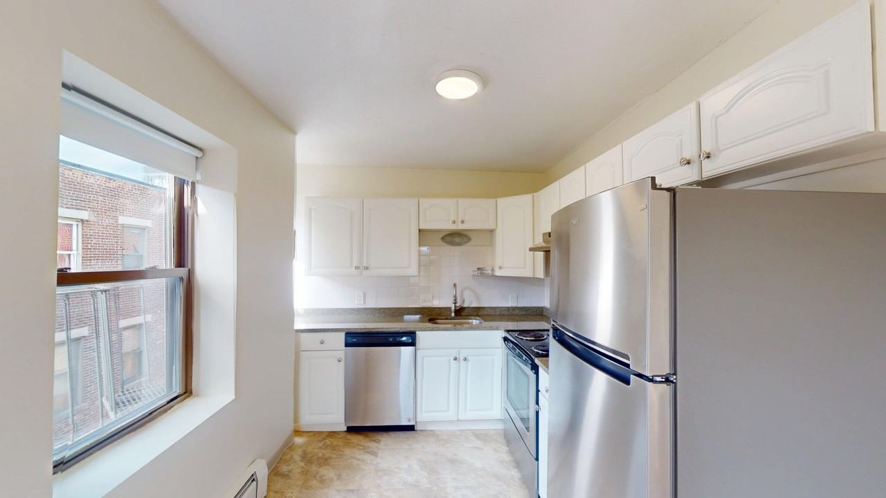 5 Royce Rd #54 - Photo 4 of 12