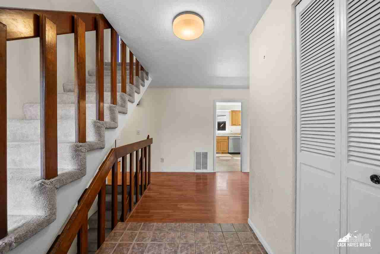 6010 Staedem Dr - Photo 5 of 50