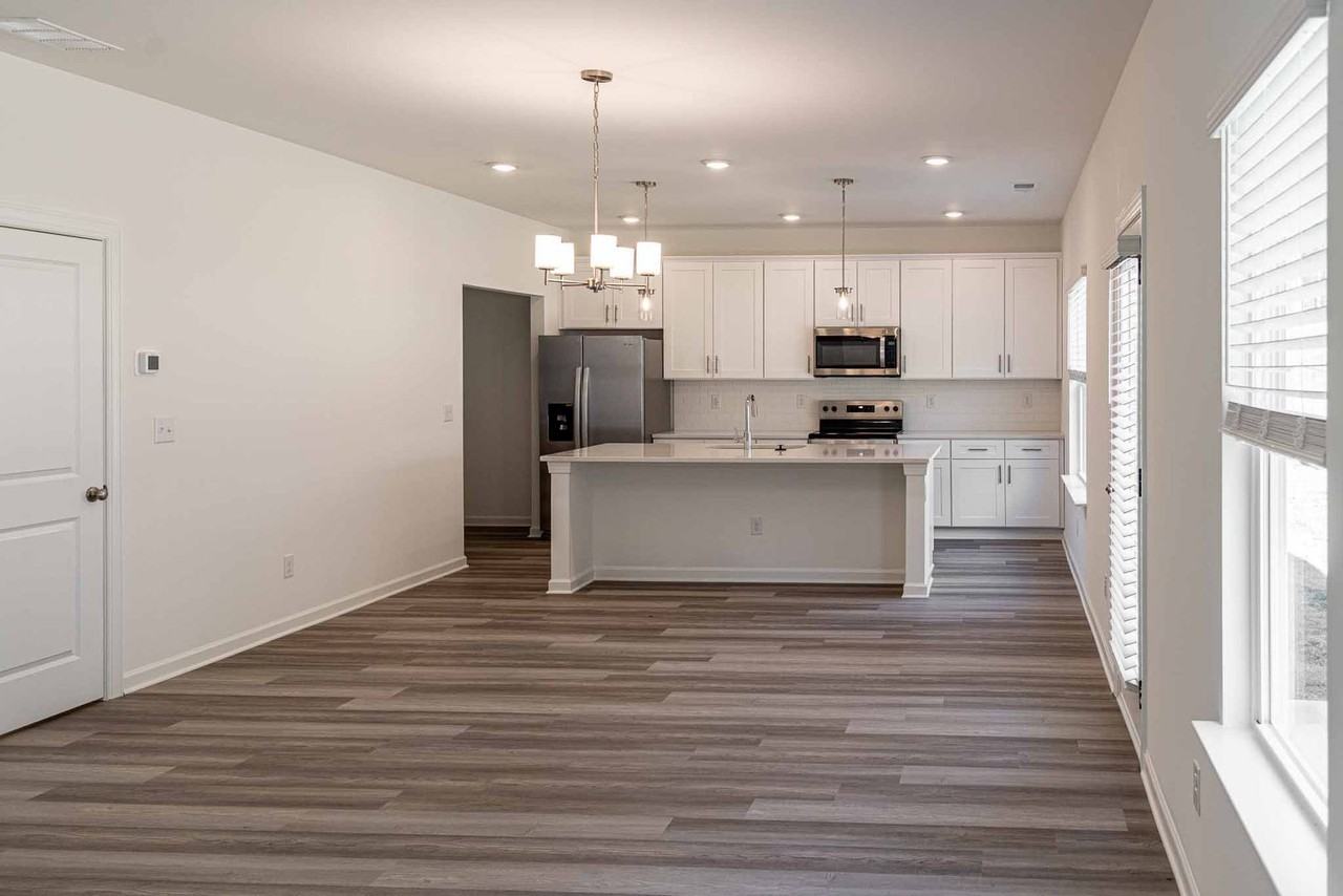 3358 Pepper Pike Ct - Photo 4 of 30