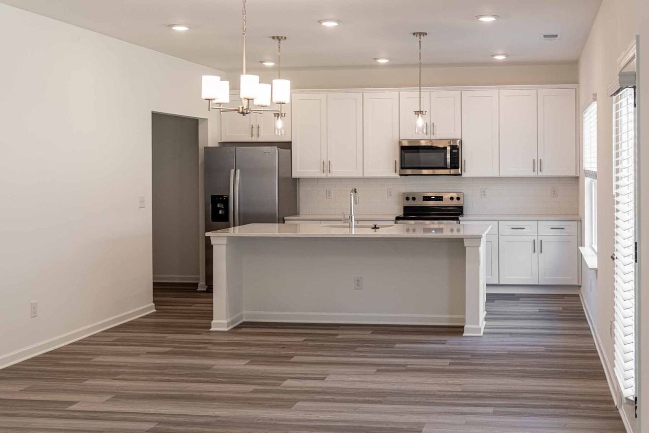 3358 Pepper Pike Ct - Photo 5 of 30