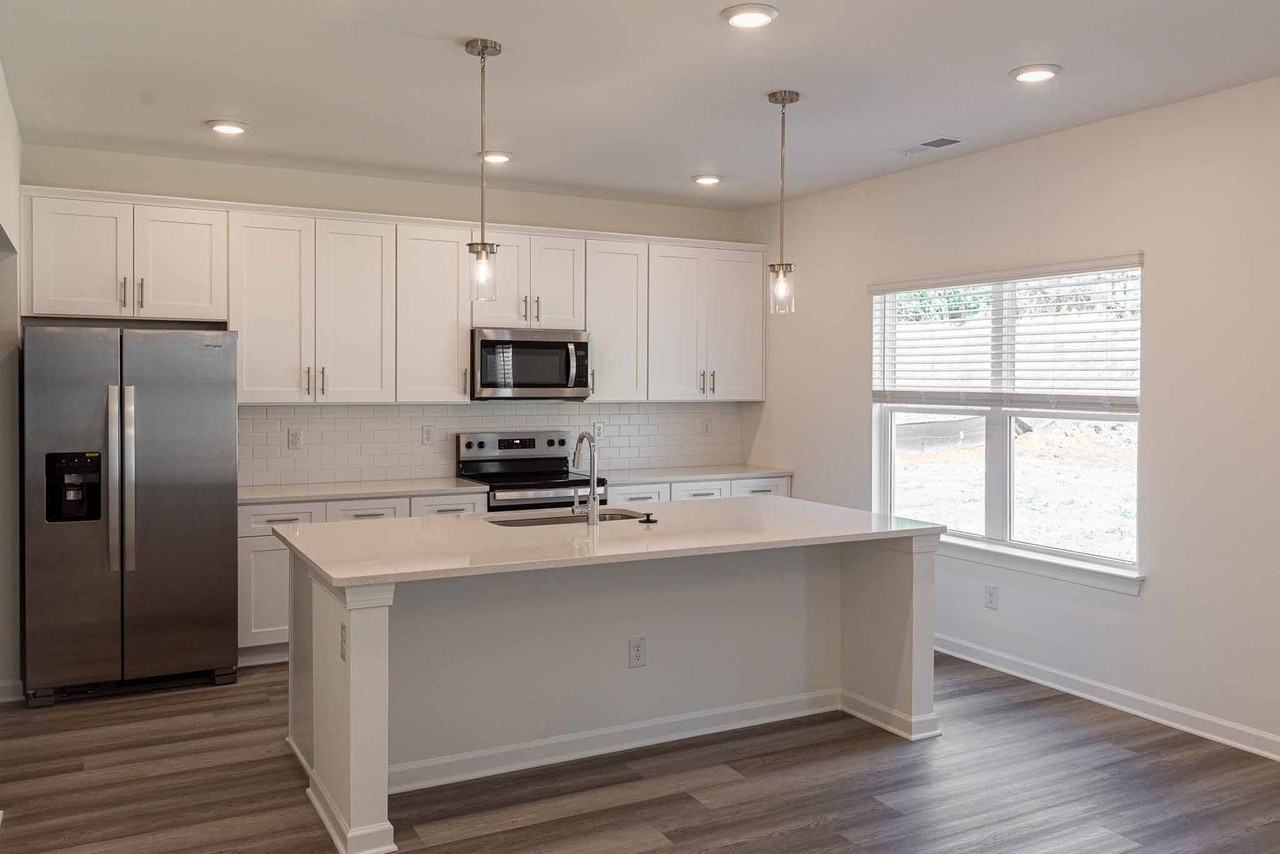 3358 Pepper Pike Ct - Photo 7 of 30