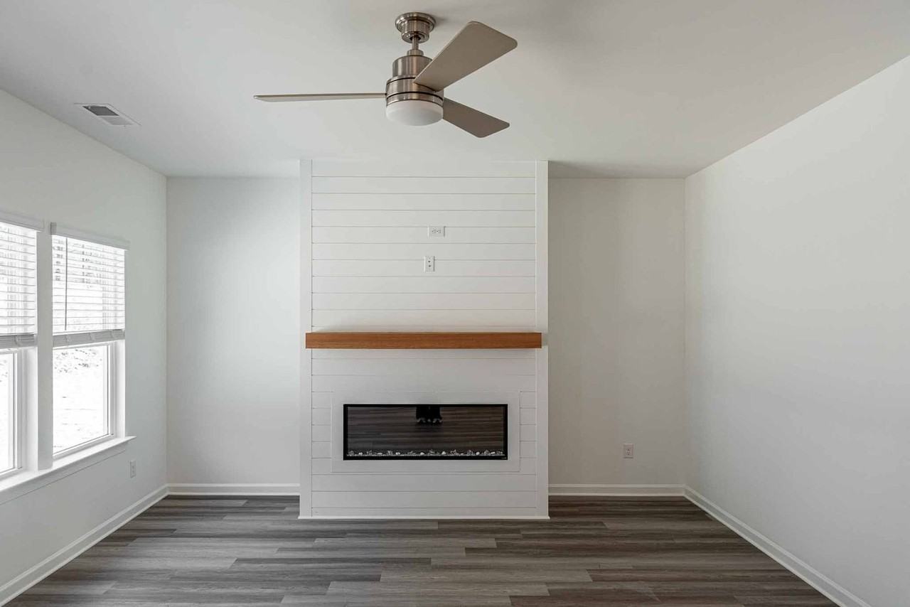 3288 Pepper Pike Ct - Photo 2 of 30