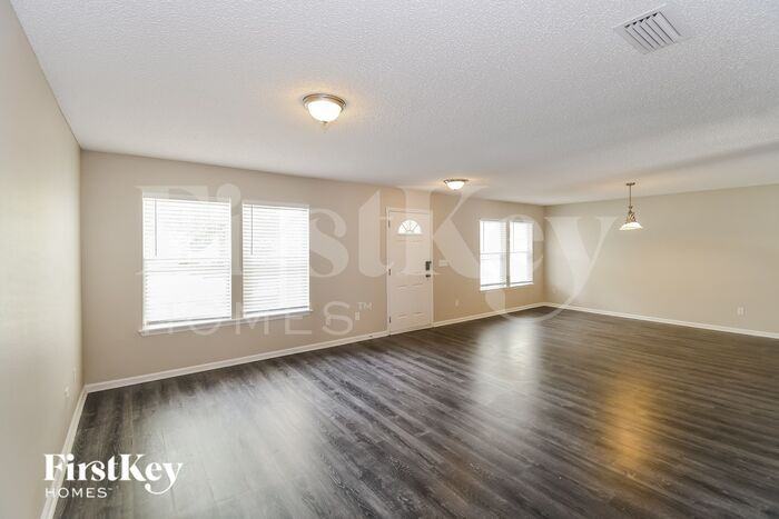 11293 Martin Lakes Dr N - Photo 2 of 15