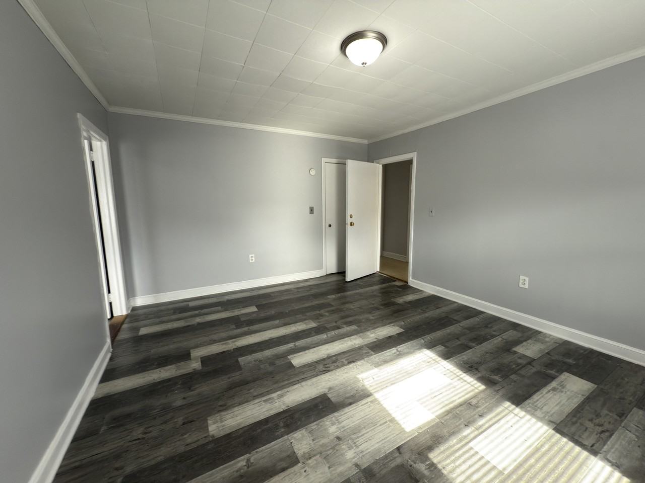 45 Elm Street - Photo 3 of 10