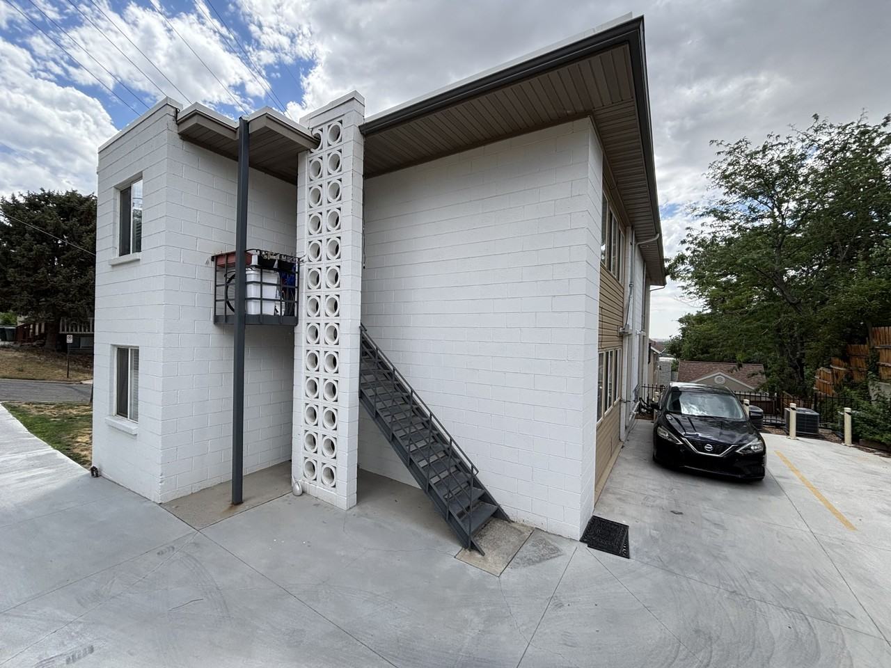 26 W Girard Ave, SLC, UT 84103 - Photo 3 of 23