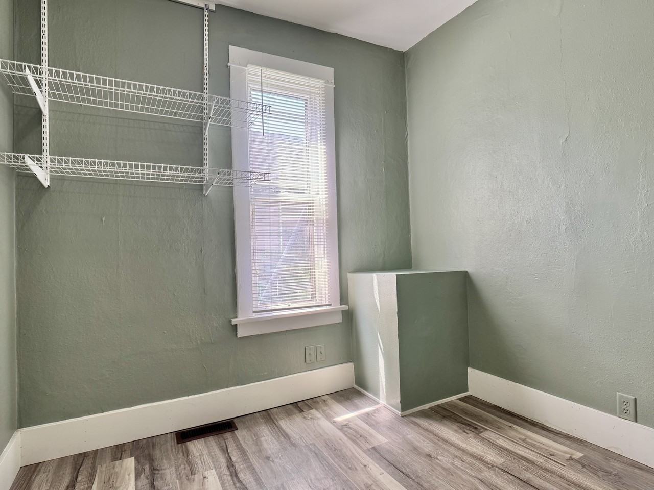 110 Wheeler Avenue - Photo 2 of 4