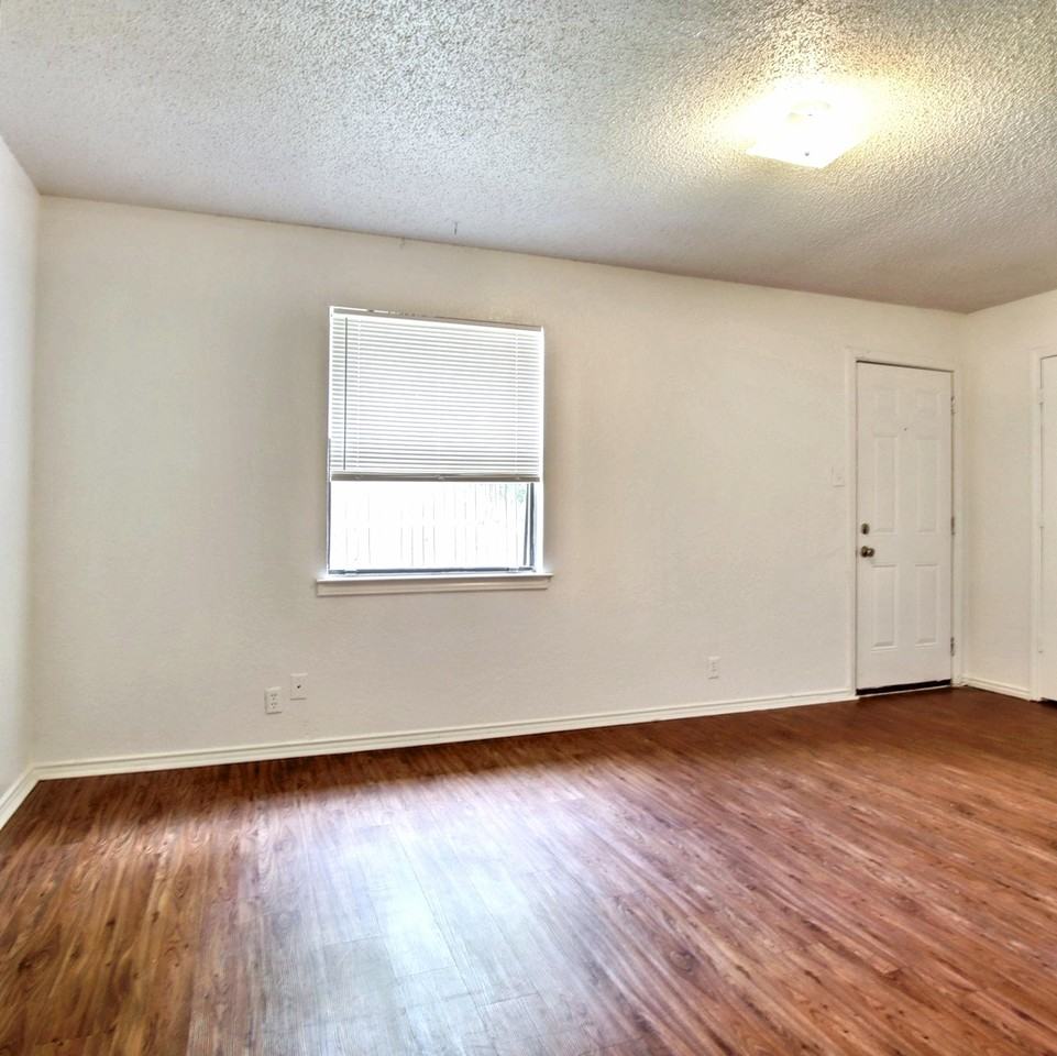 6859 South Creek Drive - Photo 2 of 19