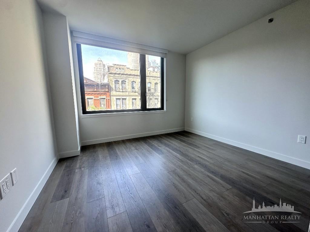 W 45th St #6D - Photo 2 of 12