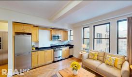 E 68th St #6F - Photo 1 of 4