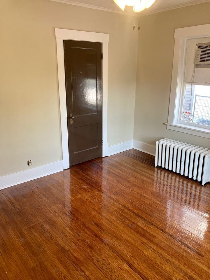 824 S 2nd Street - Photo 2 of 8