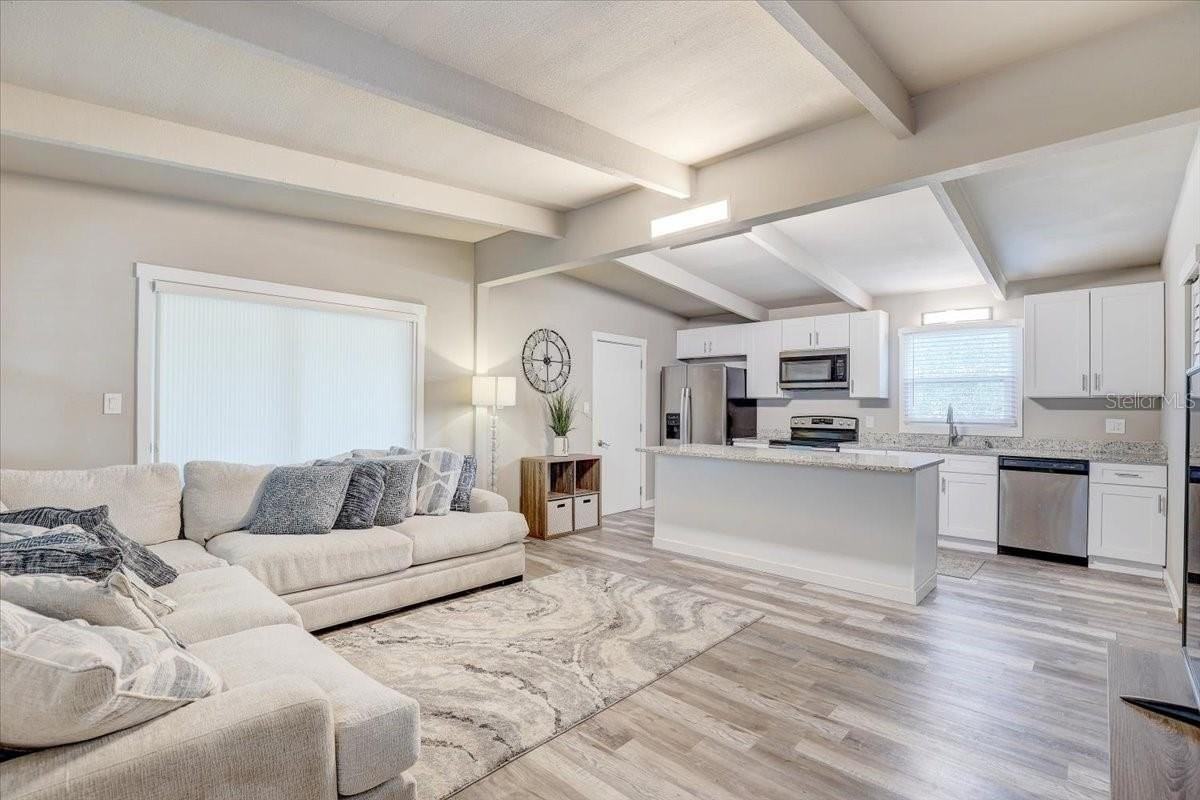 2018 Windsor Way - Photo 6 of 28