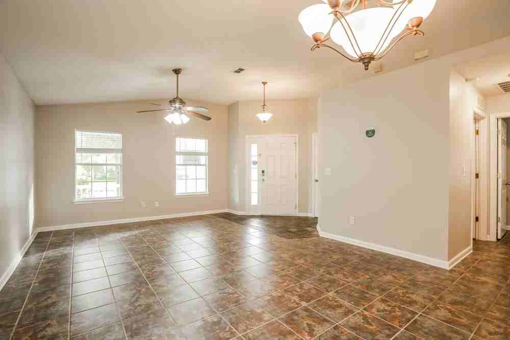 1510 Cedar Grove Ter - Photo 4 of 16