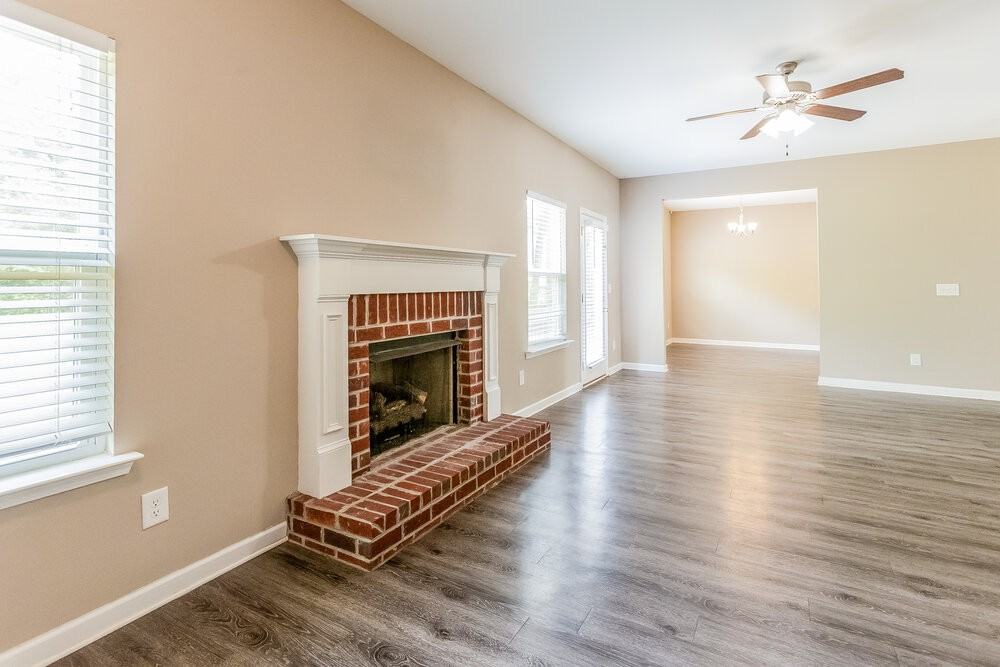 70 Moss Way Nw - Photo 4 of 17