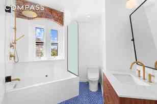 10 Christopher St Unit 3B  