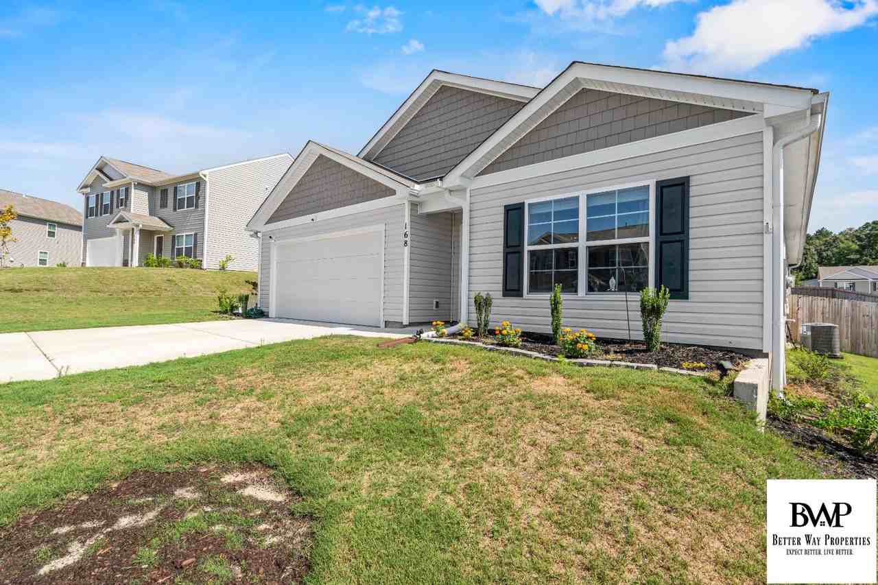 168 Glenshire Dr - Photo 4 of 20