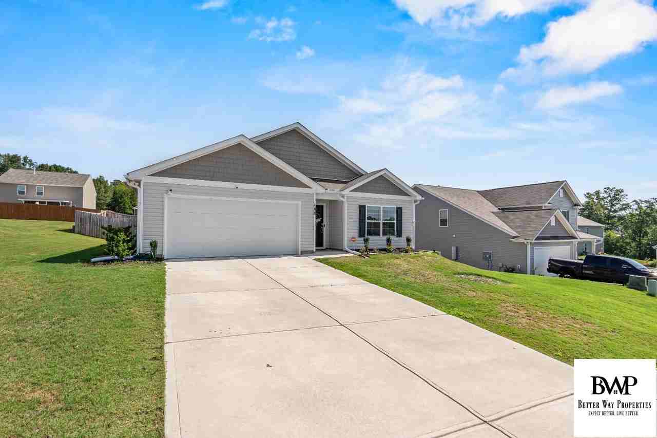 168 Glenshire Dr - Photo 5 of 20