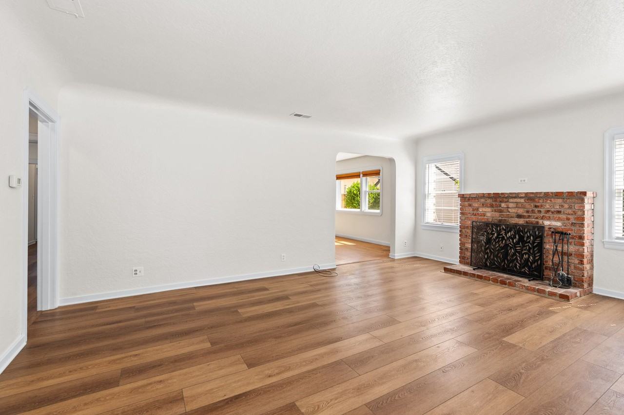 1830 Fuller Way - Photo 5 of 37