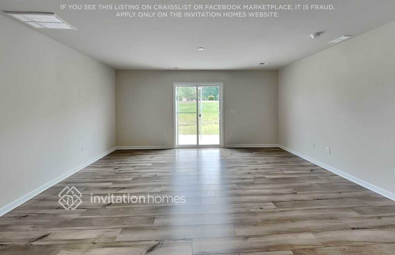 2618 Brunson Ct - Photo 4 of 22