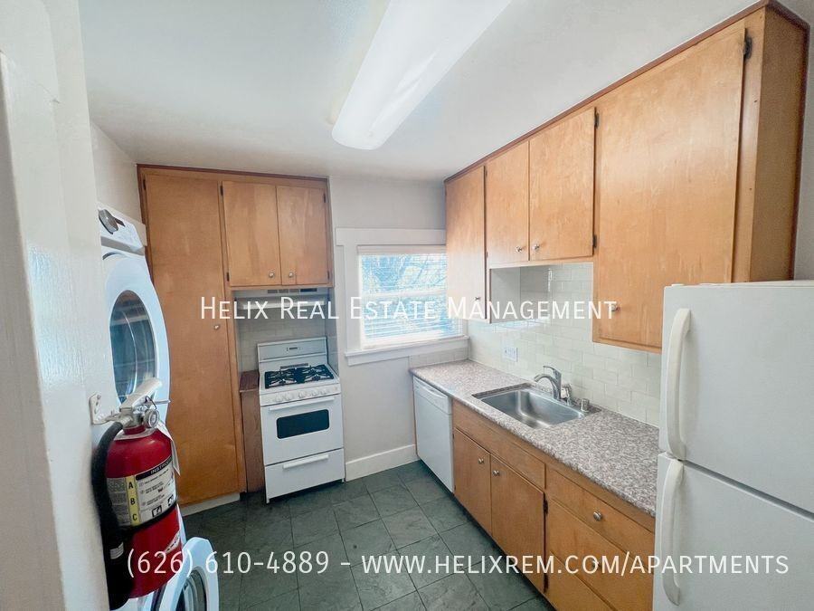 1417 Grevelia St - Photo 2 of 10