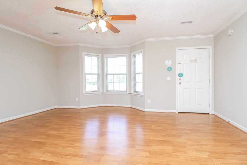 1311 Dodd Trl - Photo 4 of 17