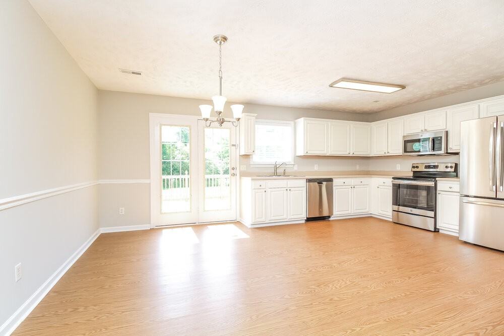 1311 Dodd Trl - Photo 6 of 17