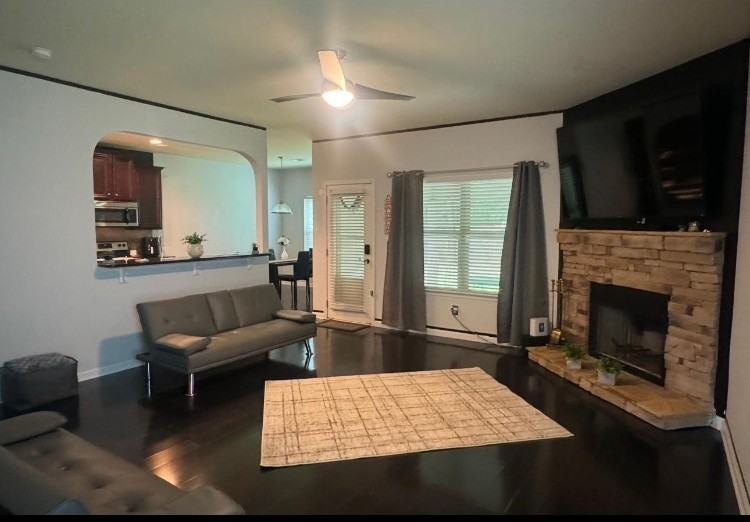 1592 Pressley Ln #4 - Photo 4 of 17