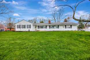 395 Ridgewood Ln - Photo 1 of 1
