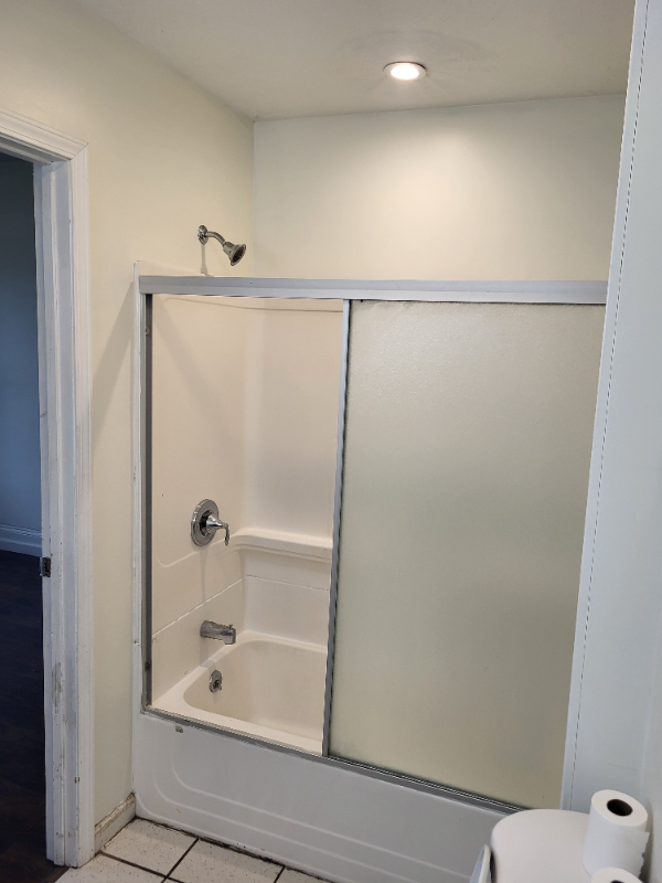 138 Caroline Ave - Photo 3 of 14