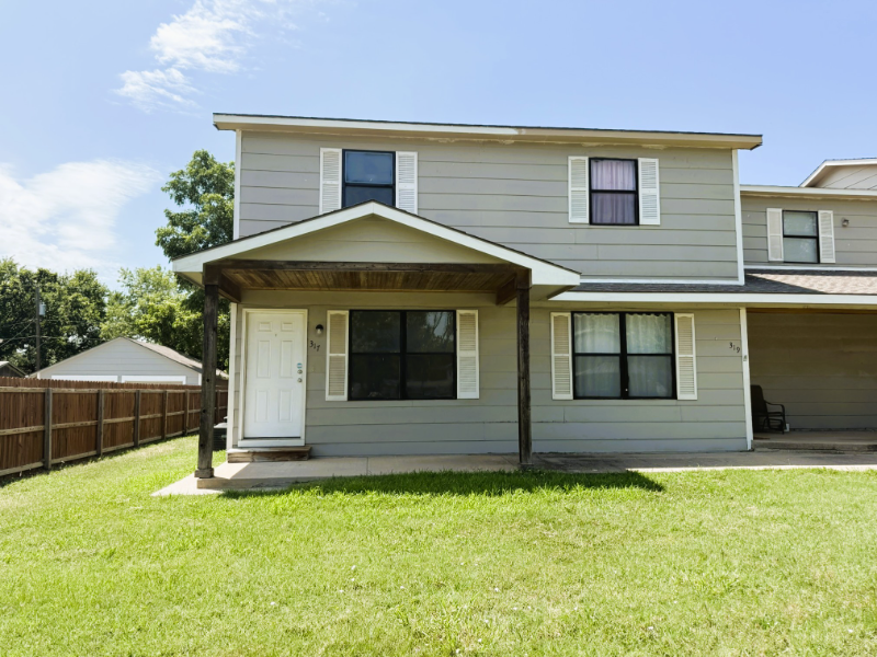 317 N Madison Ave - Photo 2 of 12