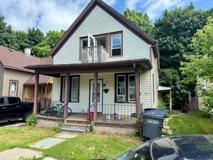 914 Saint James Ct #LOWER - Photo 1 of 1