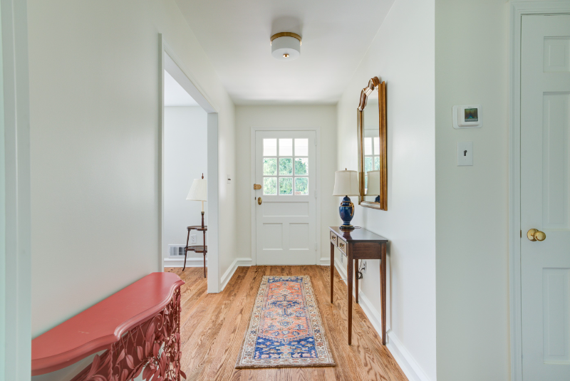 4 Craig Ln - Photo 2 of 20