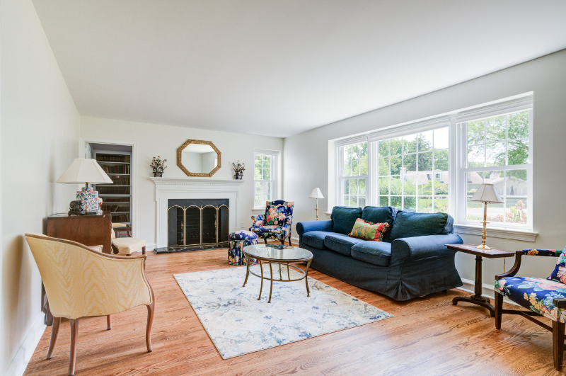 4 Craig Ln - Photo 3 of 20