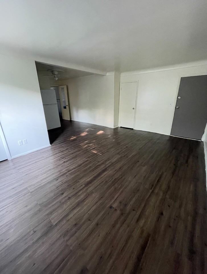 2992 Woodrow Avenue #11 - Photo 2 of 8