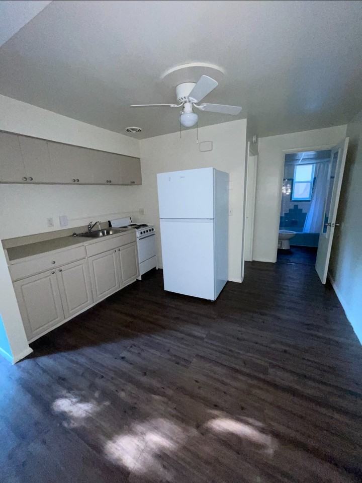 2992 Woodrow Avenue #11 - Photo 3 of 8