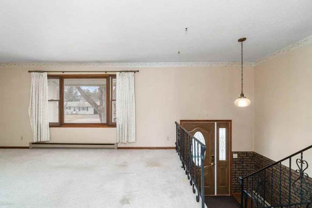 3419 Gerrard Ave #NA - Photo 4 of 20