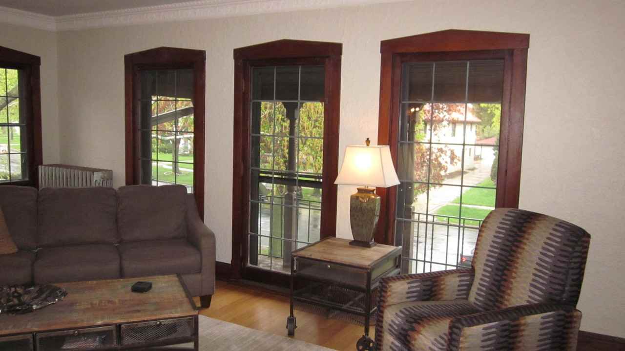 2719 N Avondale Blvd - Photo 2 of 16