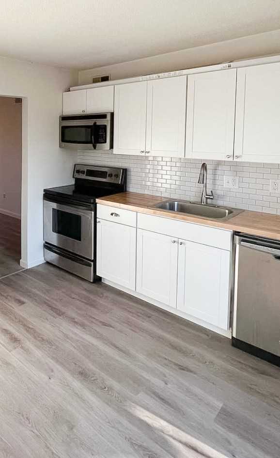 44 Pretoria Dr #C - Photo 2 of 13