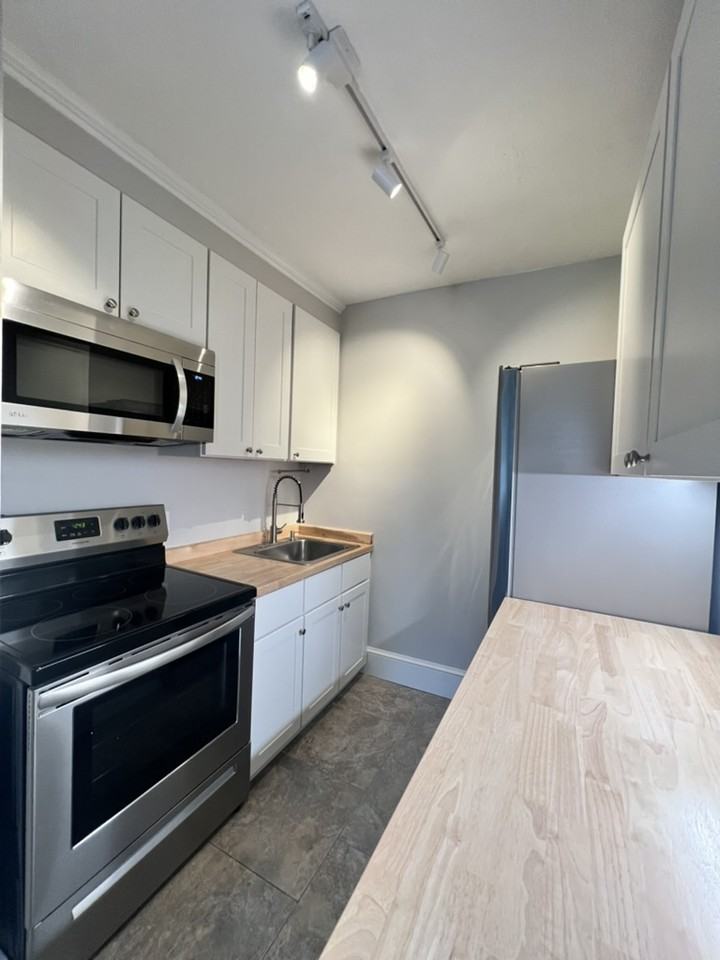 5 Chapel St #10 - Photo 2 of 11