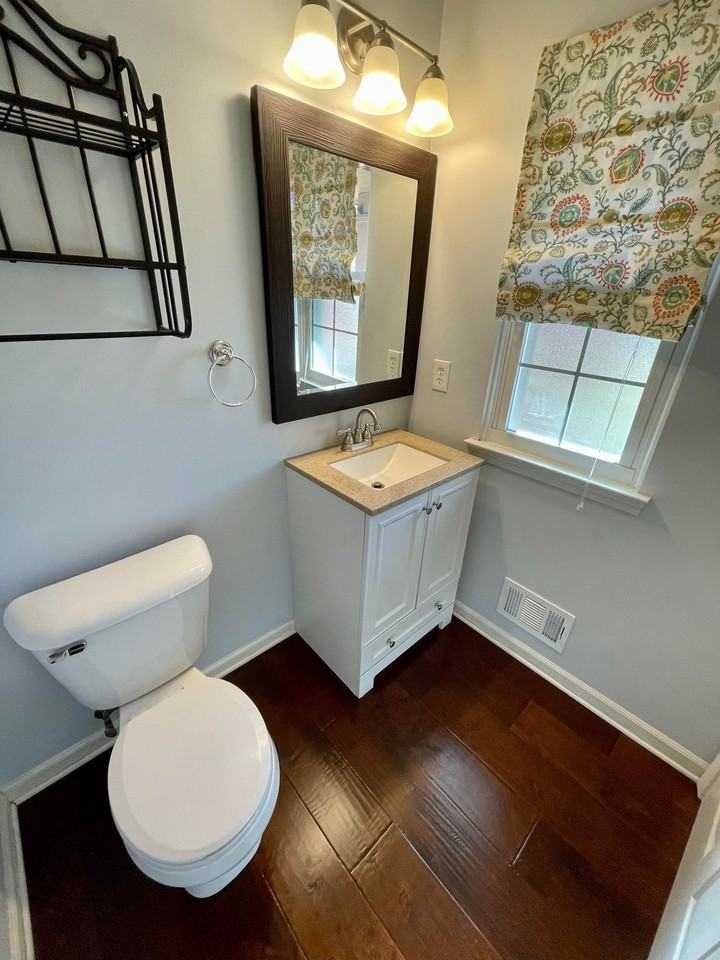 17815 Huron Dr #NA - Photo 3 of 21