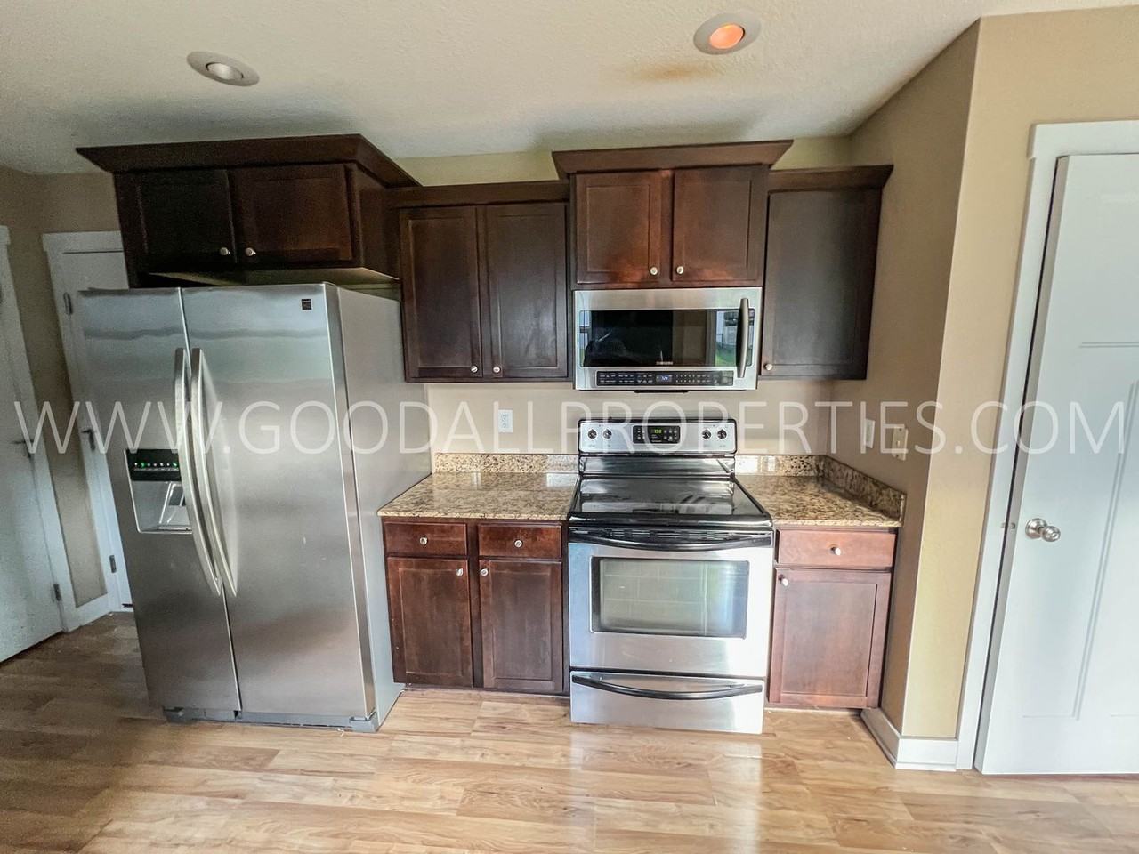 1903 Se Clover Ridge Dr - Photo 5 of 16