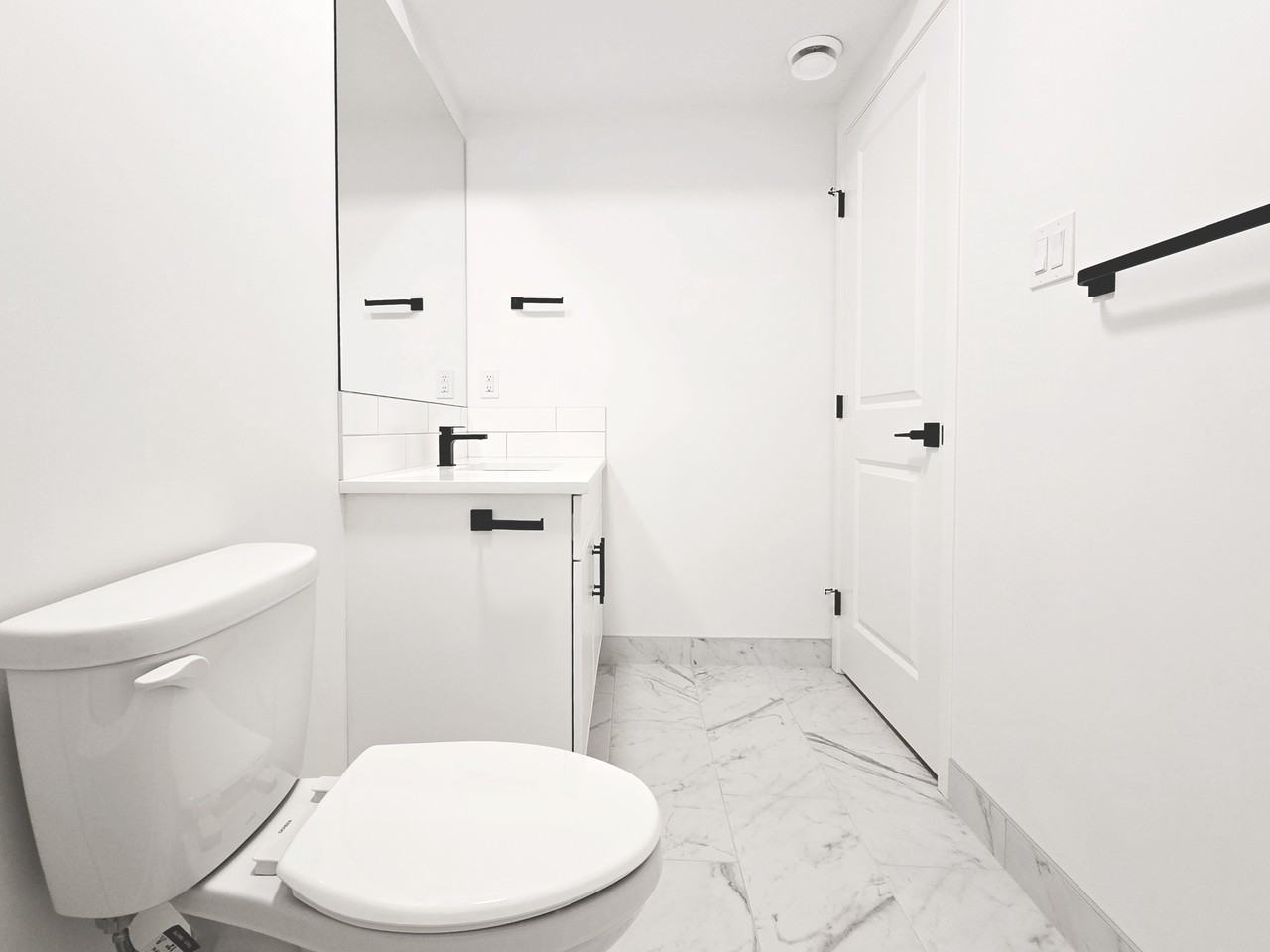 10615 122 Ave Nw Bsmt #10615BS - Photo 3 of 9